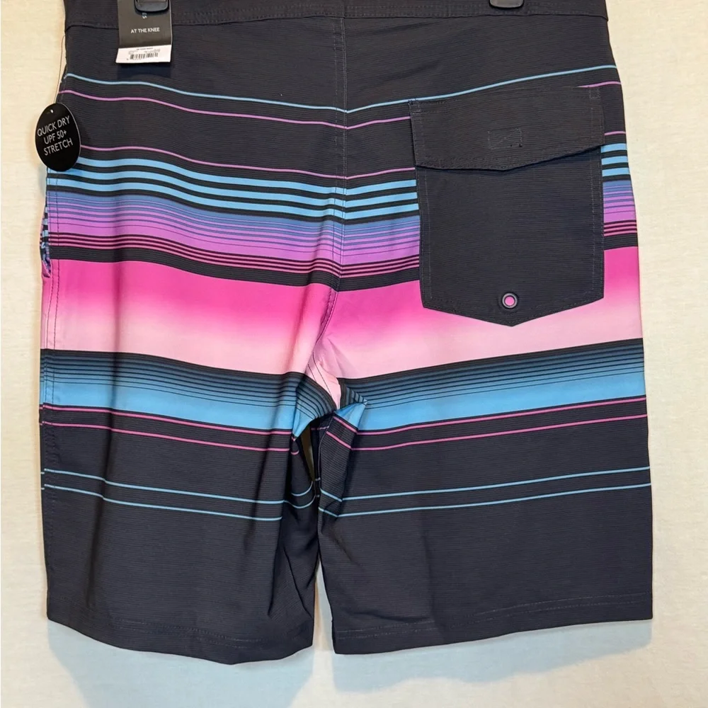 G-147 Men’s No Boundaries NWT Black Pink & Teal‎ Stripe Board Shorts Size 32